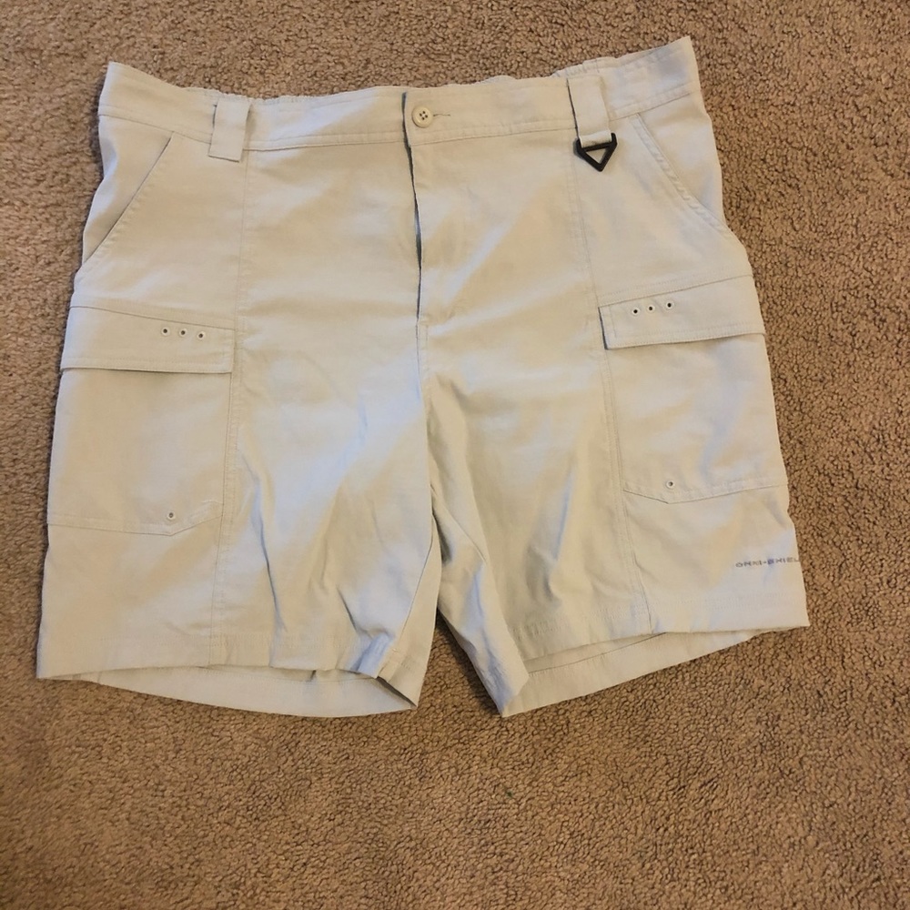 Men’s Gray Shorts